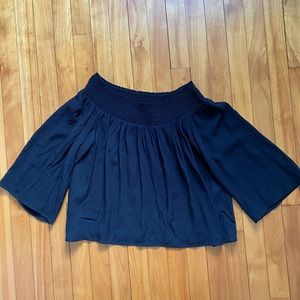 Aritzia Talula SMALL black off the shoulder blouse